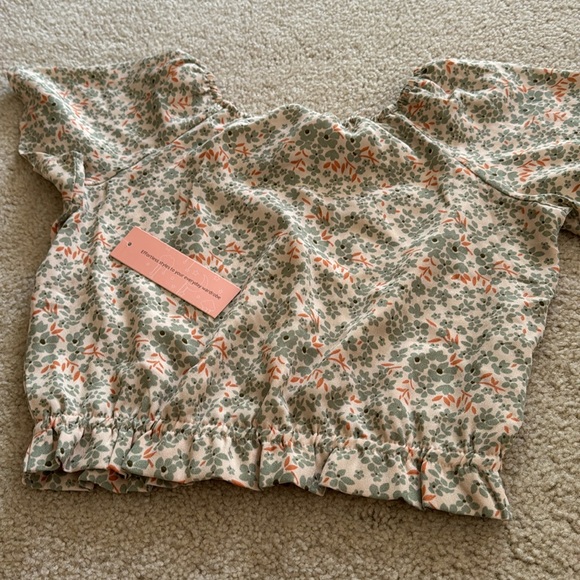 Brand new soft material top for 14 years old - Picture 5 of 5